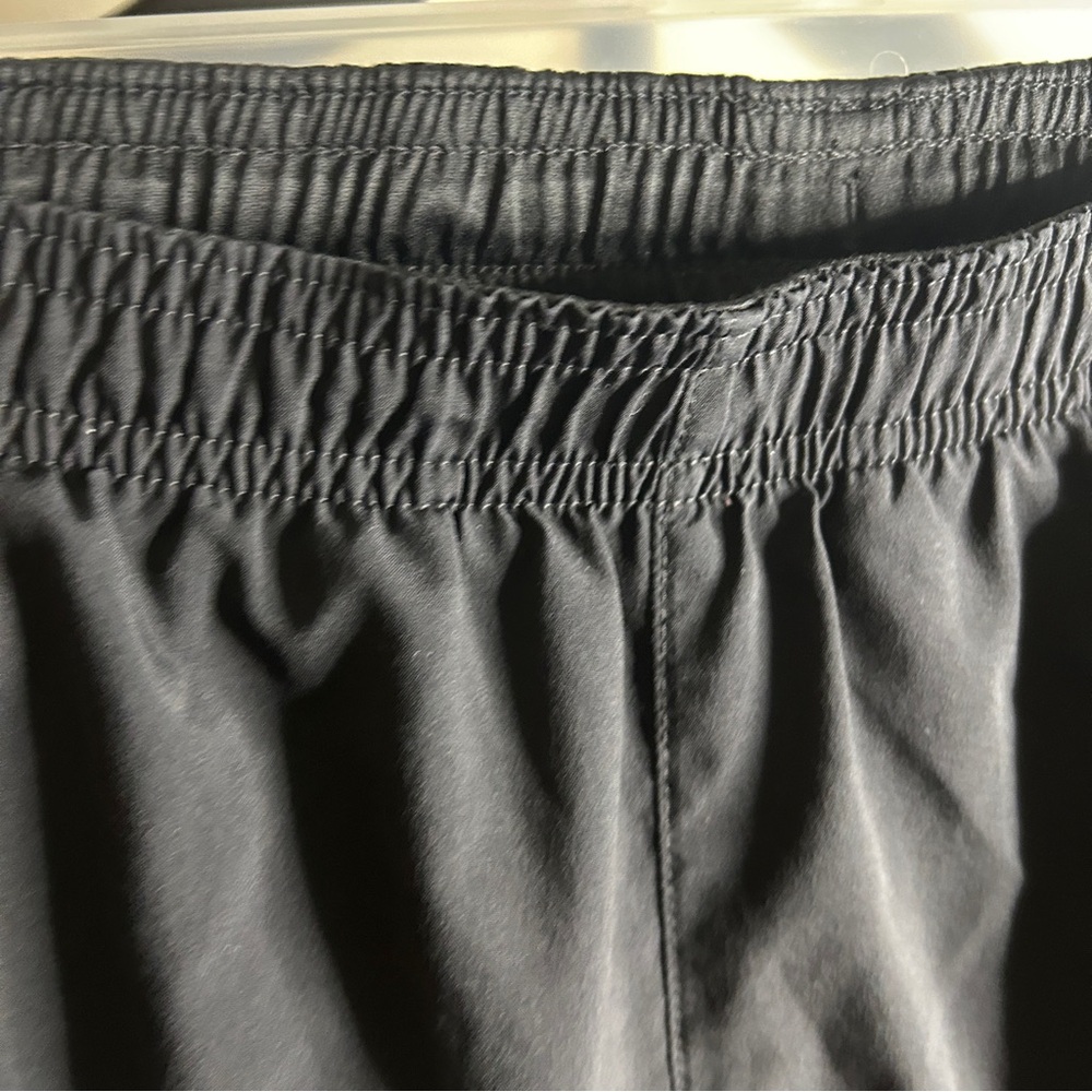 New Balance Men's Dark Gray Athletic Shorts - Picture 3 of 10